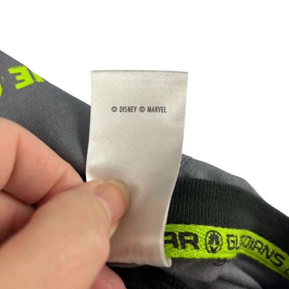 Disney Parks/Marvel Guardians of the Galaxy Graphic T-Shirt, size Large, NWOT - Picture 8 of 14